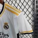 Adidas - Maillot + Short Enfant Domicile Real Madrid 23/24