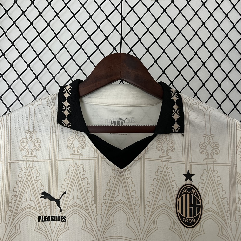 Puma - Maillot Édition Spéciale Pleasures x AC Milan 23/24